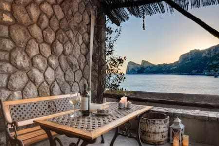 La Cabane Bleau The Perfect Beachfront Apartment Marina del Cantone Экстерьер фото