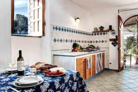 La Cabane Bleau The Perfect Beachfront Apartment Marina del Cantone Экстерьер фото